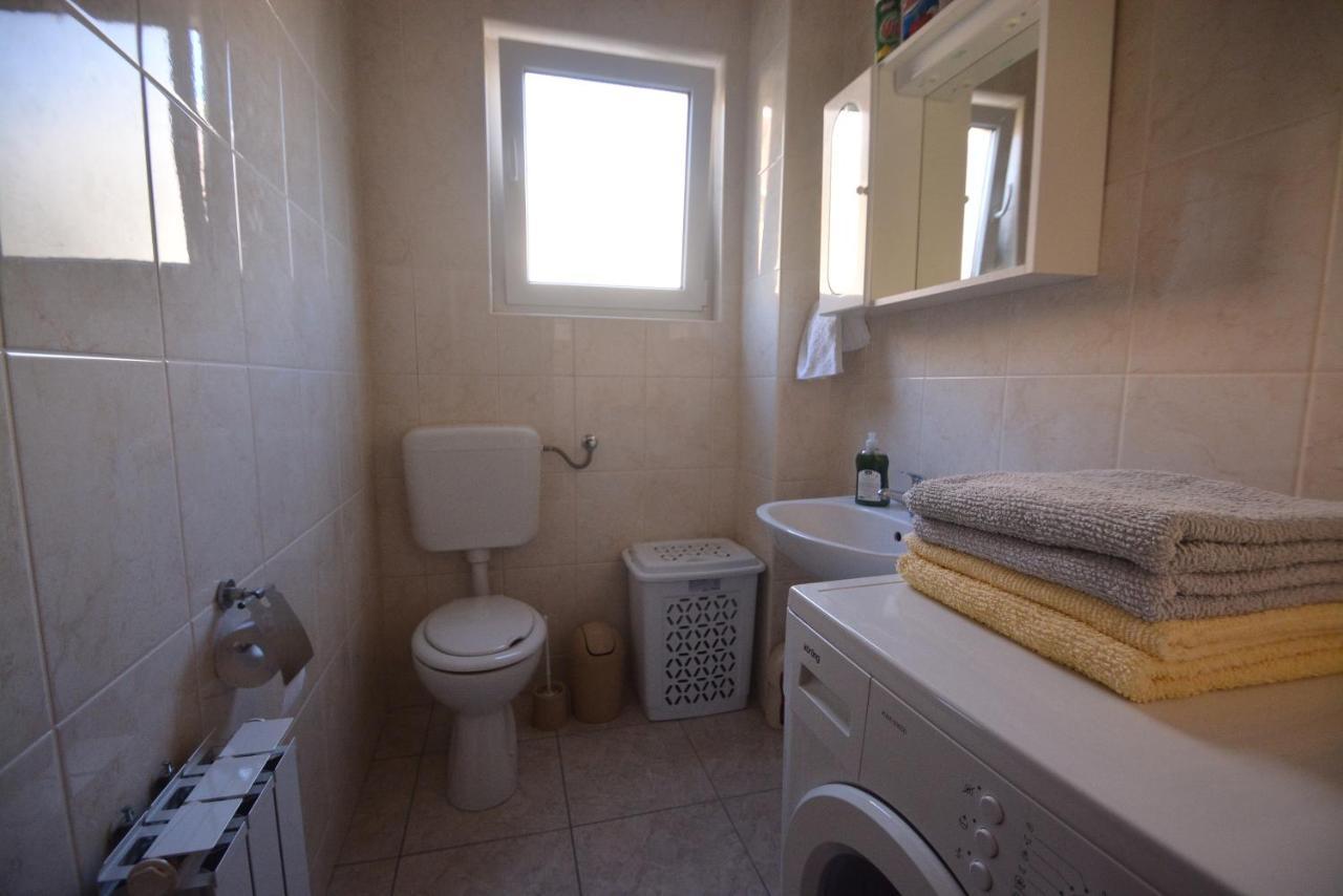 Apartments By The Sea Suhi Potok, Omis - 14555 耶塞尼采 外观 照片