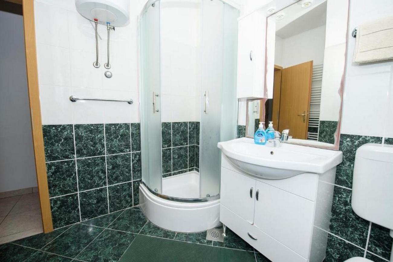 Apartments By The Sea Suhi Potok, Omis - 14555 耶塞尼采 客房 照片