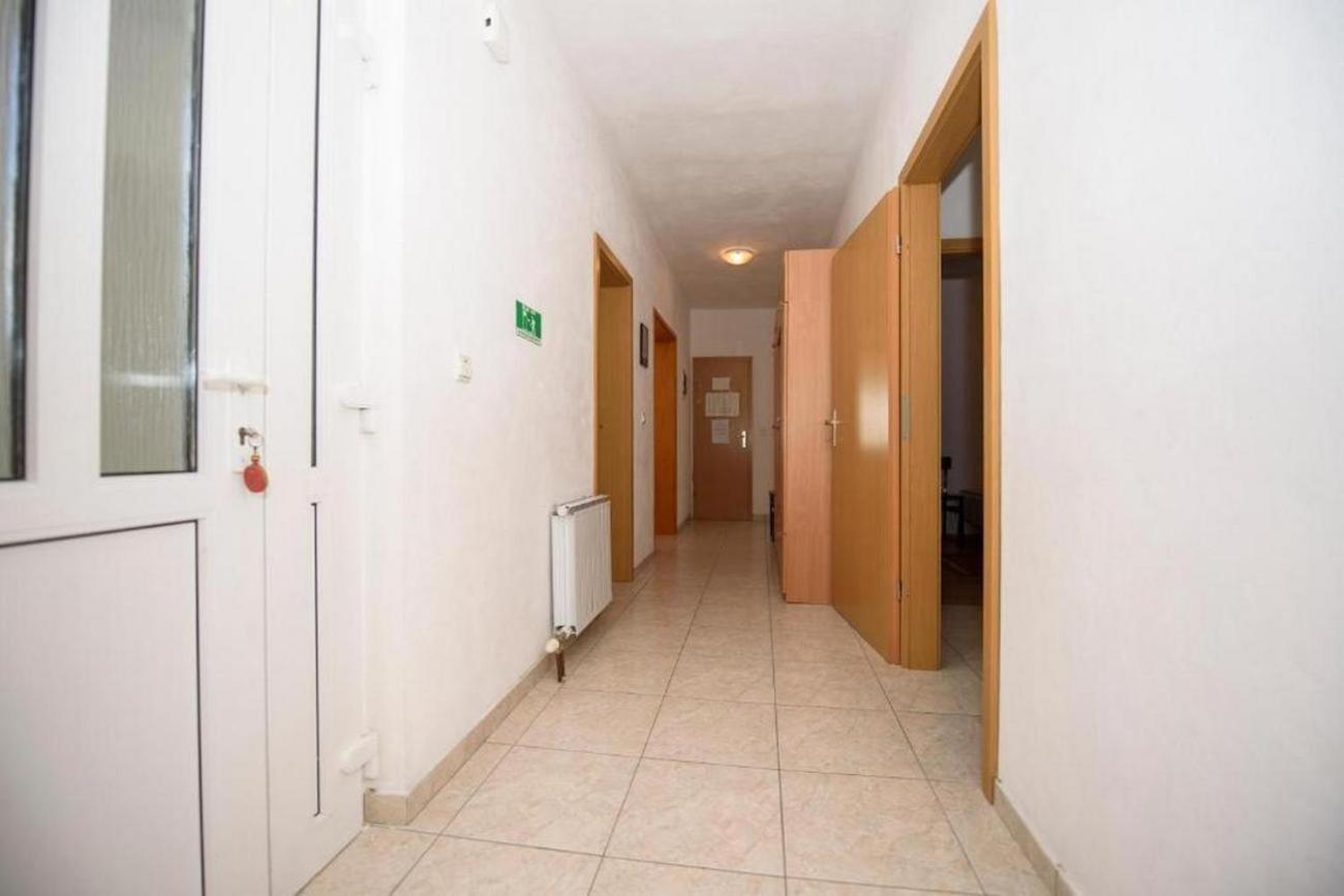 Apartments By The Sea Suhi Potok, Omis - 14555 耶塞尼采 外观 照片
