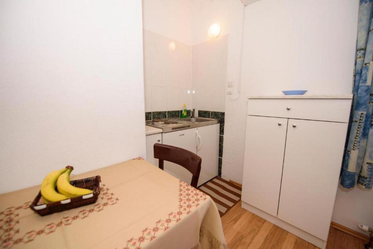 Apartments By The Sea Suhi Potok, Omis - 14555 耶塞尼采 外观 照片